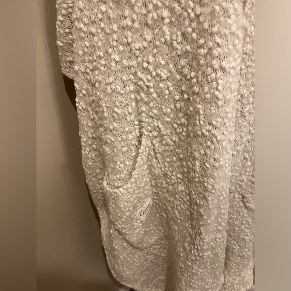 Demdaco Handmade Giving Shawl - Picture 6 of 8